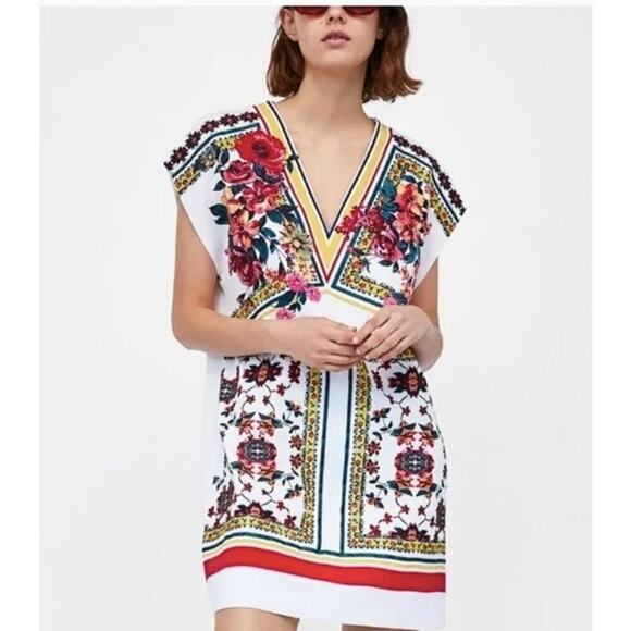 Zara Dresses & Skirts - Zara Shift Dress – Size Medium  White Red Floral V-Neck Sleeveless Pullover  NWT
